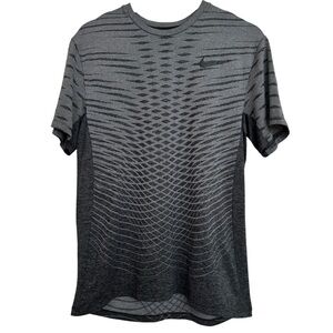 Nike Ultimate Dry Short Sleeve Training Top Dri-Fit Men's Size M Black Running